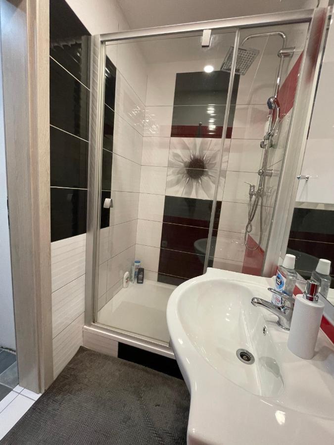 Monfas Apartment Barrandov Prague Luaran gambar