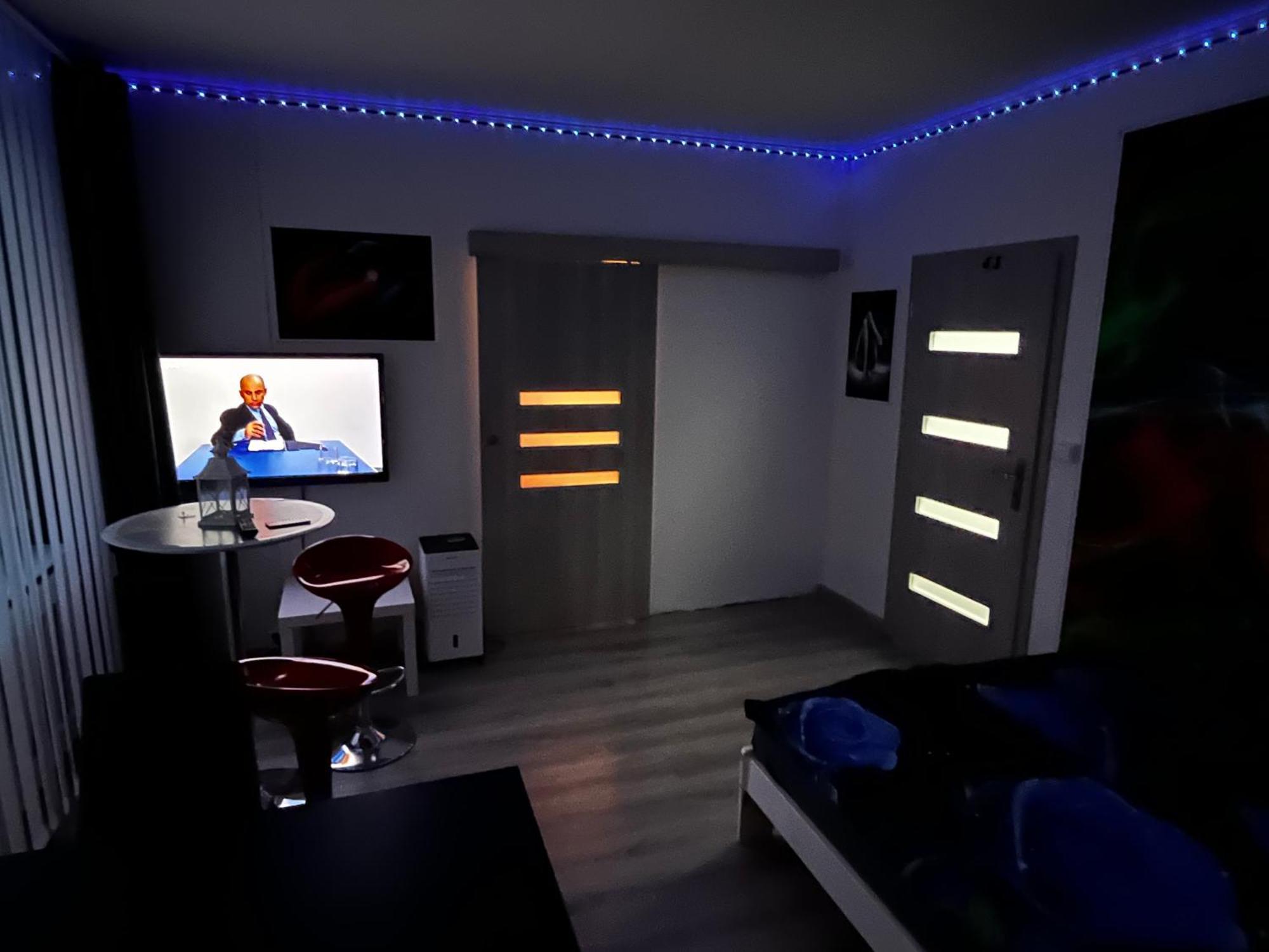 Monfas Apartment Barrandov Prague Luaran gambar